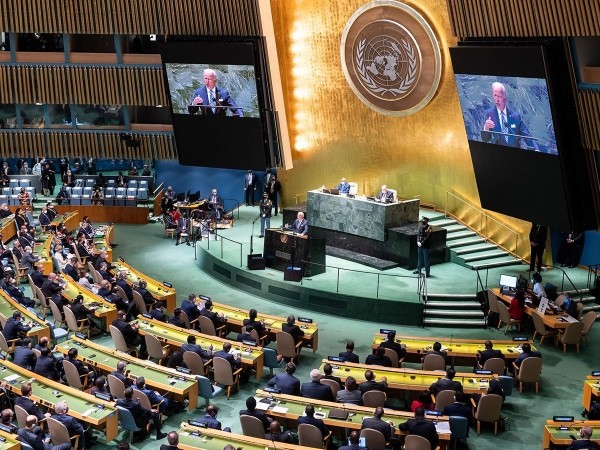Генассамблея ООН приняла резолюцию о выплате РФ репараций Украине: только 14 стран из 181 проголосовали против