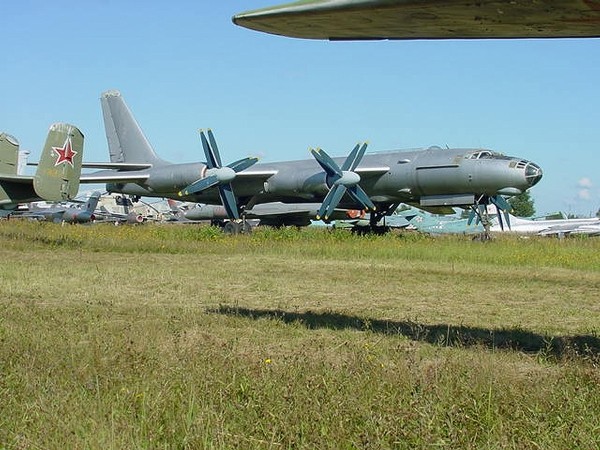 Историк авиации Андрей Симонов: Ту-95 еще полетает