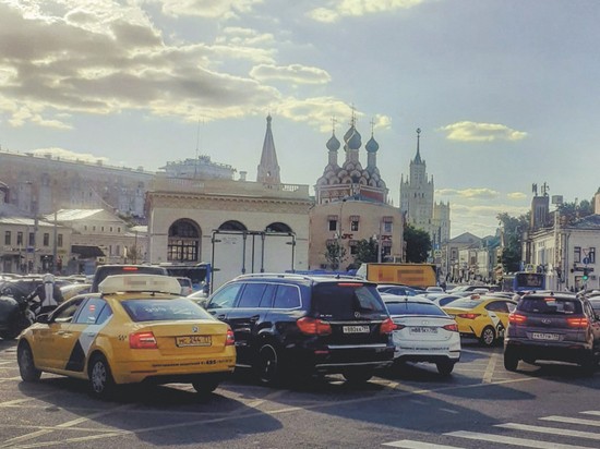 Московские водители пожаловались на хамство автомобилистов из регионов