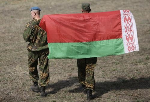 Госсекретарь СБ Белоруссии Вольфович: вооруженные силы страны находятся в постоянной готовности 